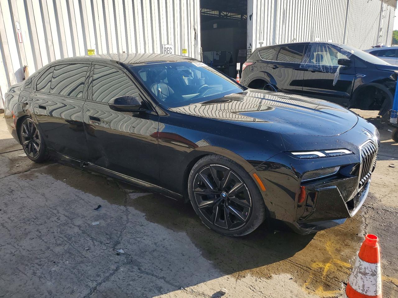 2024 BMW 740