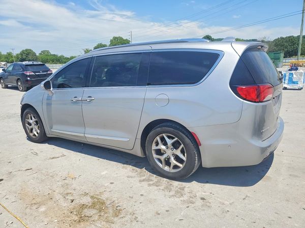 2017 CHRYSLER PACIFICA