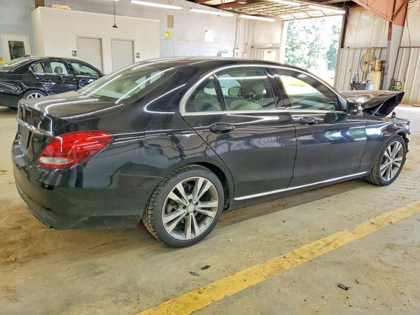 2015 MERCEDES-BENZ C Base