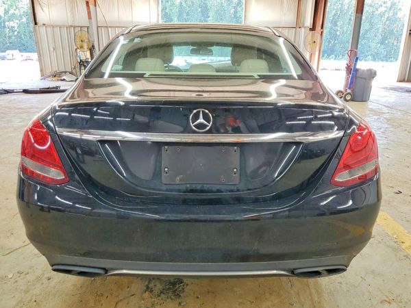 2015 MERCEDES-BENZ C Base
