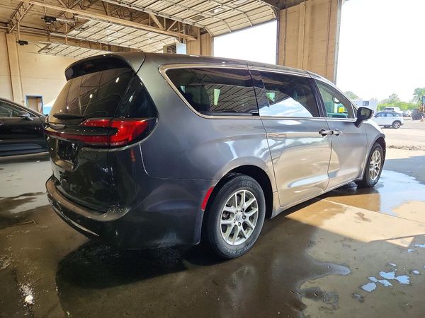 2023 CHRYSLER PACIFICA Touring L — PSRA