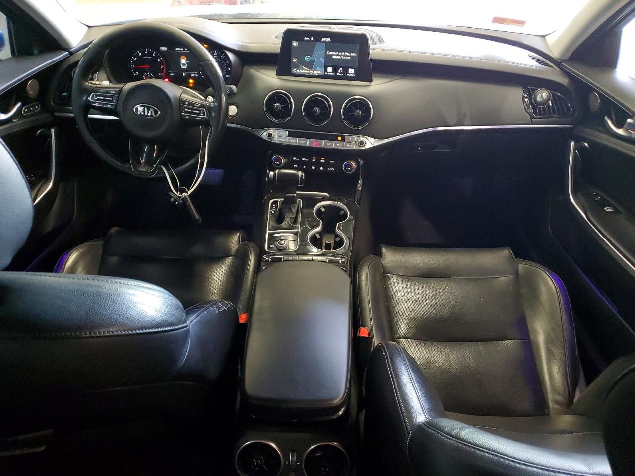 2018 KIA STINGER