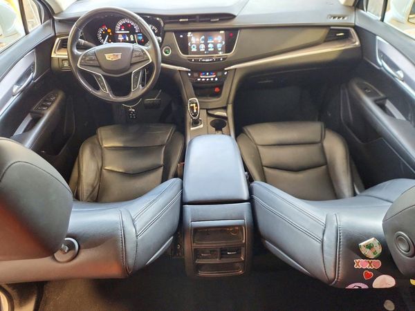 2018 CADILLAC XT5