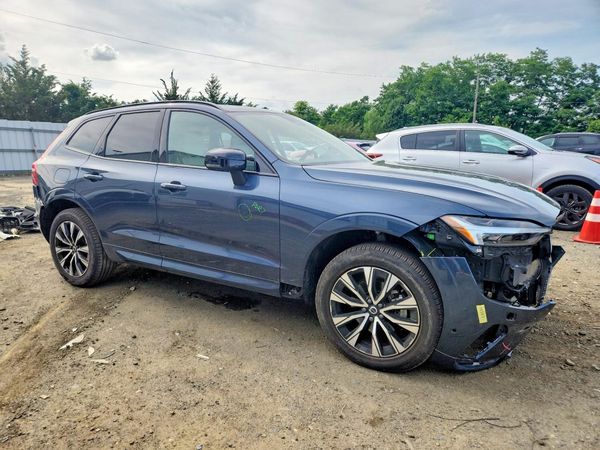 2025 VOLVO XC60 Plus Dark