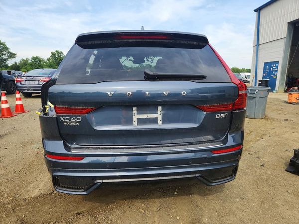 2025 VOLVO XC60 Plus Dark