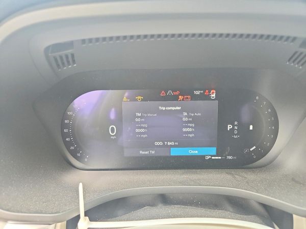 2025 VOLVO XC60 Plus Dark