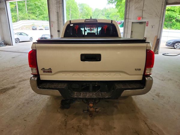 2017 TOYOTA TACOMA