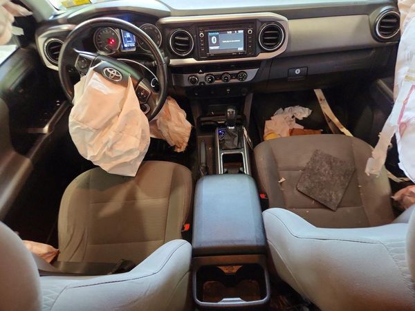 2017 TOYOTA TACOMA