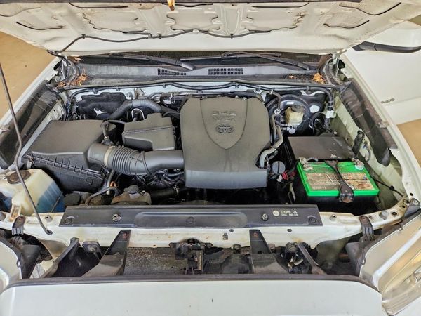 2017 TOYOTA TACOMA