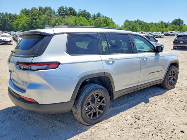 2025 JEEP GRAND CHEROKEE Laredo, Altitude