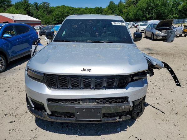 2025 JEEP GRAND CHEROKEE Laredo, Altitude