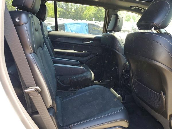 2025 JEEP GRAND CHEROKEE Laredo, Altitude