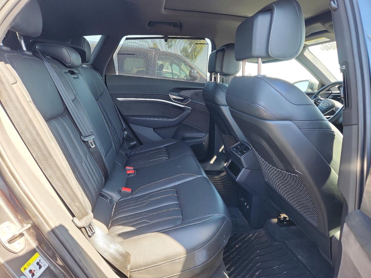 2019 AUDI E-TRON e-tron quattro Prestige