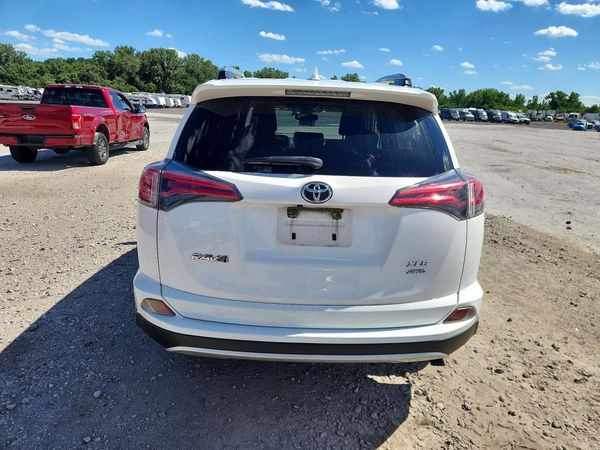 2018 TOYOTA RAV4 Adventure/XLE
