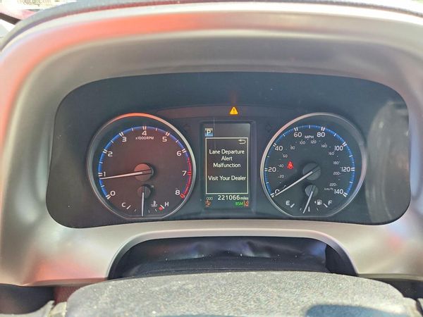 2018 TOYOTA RAV4 Adventure/XLE
