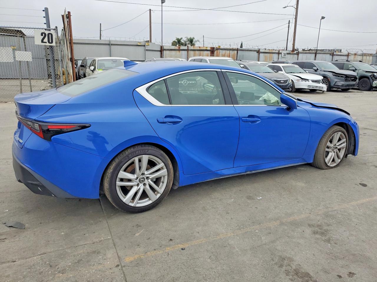 2021 LEXUS IS 300 Comfort