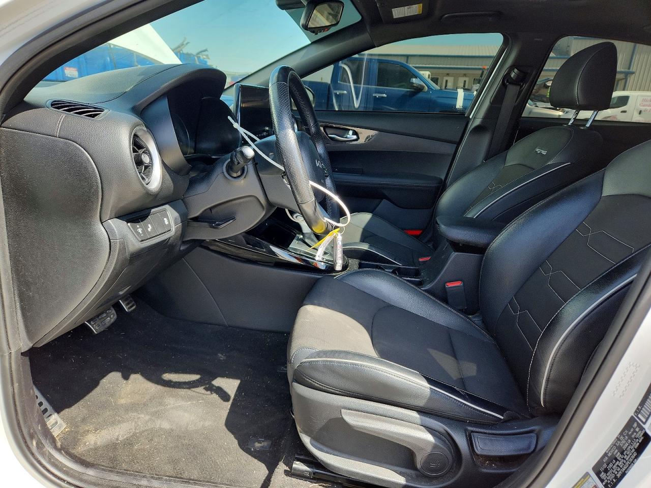 2023 KIA FORTE GT Line