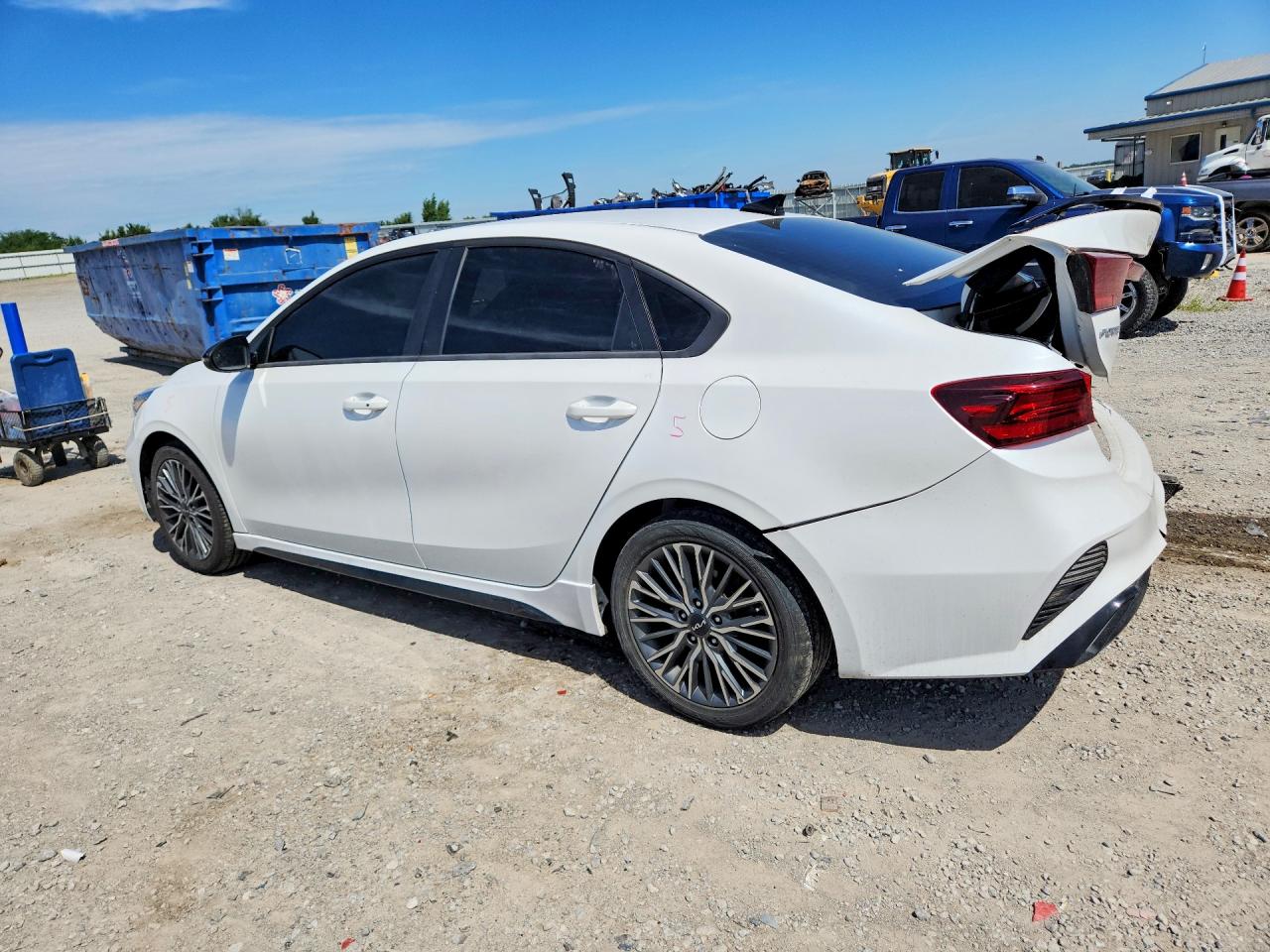 2023 KIA FORTE GT Line