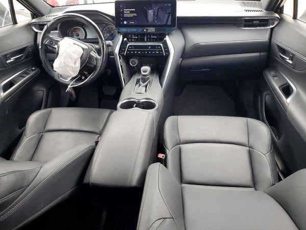 2024 TOYOTA VENZA