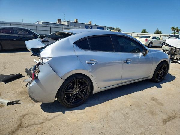 2018 MAZDA 3 Touring