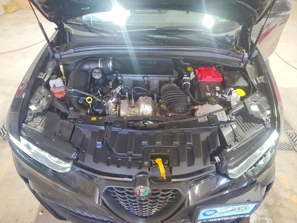 2025 ALFA ROMEO TONALE Base - Intensa - Sprint