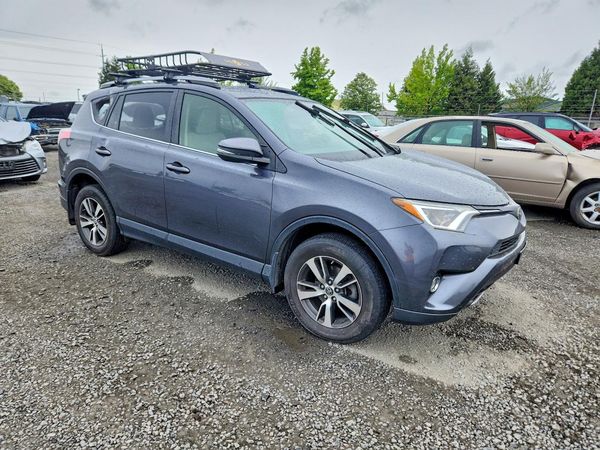 2018 TOYOTA RAV4 Adventure/XLE