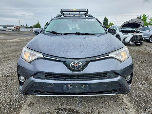 2018 TOYOTA RAV4 Adventure/XLE