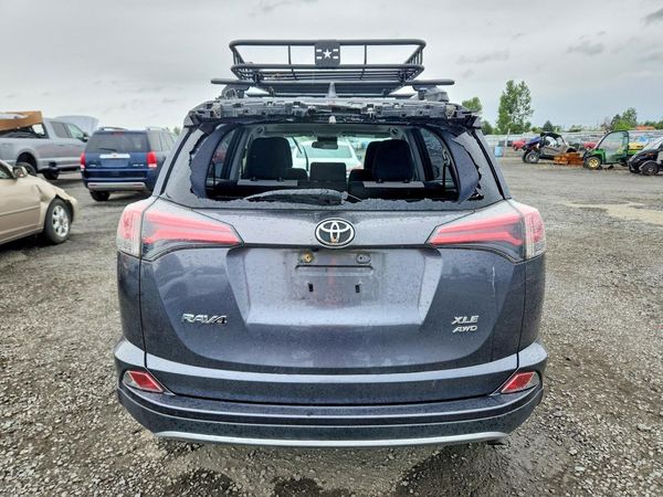 2018 TOYOTA RAV4 Adventure/XLE