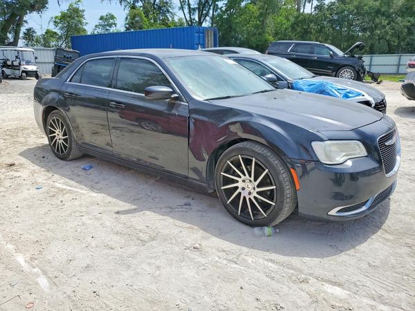 2015 CHRYSLER 300