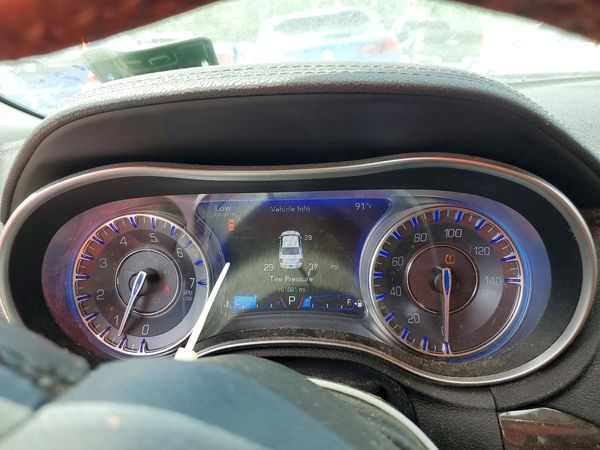 2015 CHRYSLER 300