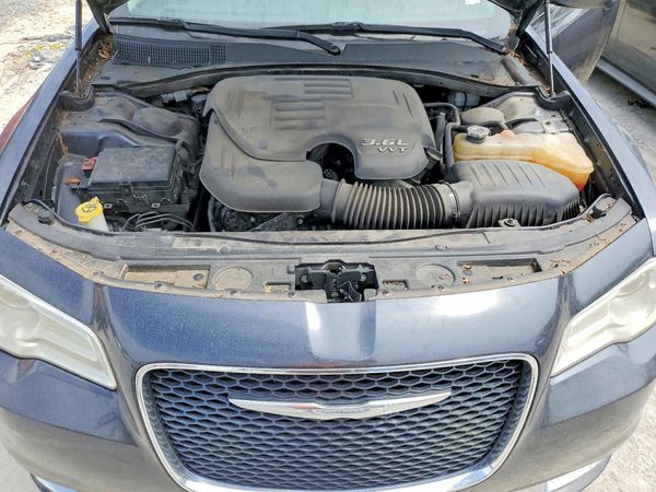 2015 CHRYSLER 300