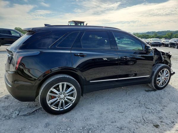 2025 CADILLAC XT5 Sport