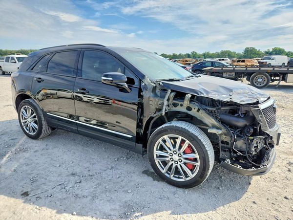 2025 CADILLAC XT5 Sport
