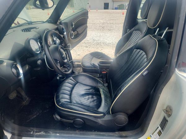 2012 MINI COOPER