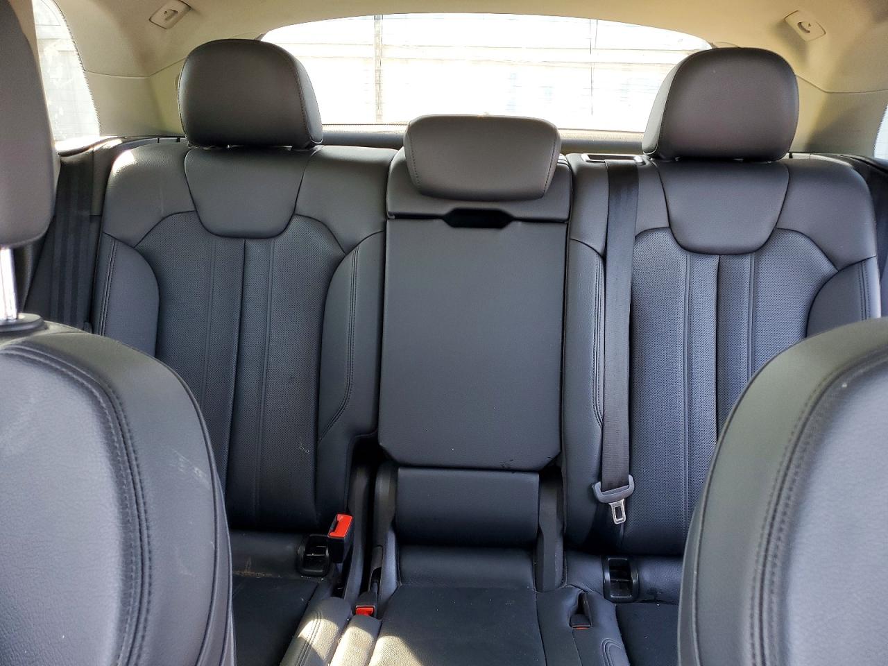 2018 AUDI Q5 quattro Prestige