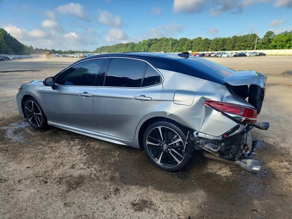 2019 TOYOTA CAMRY