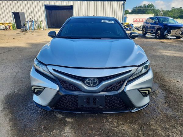 2019 TOYOTA CAMRY