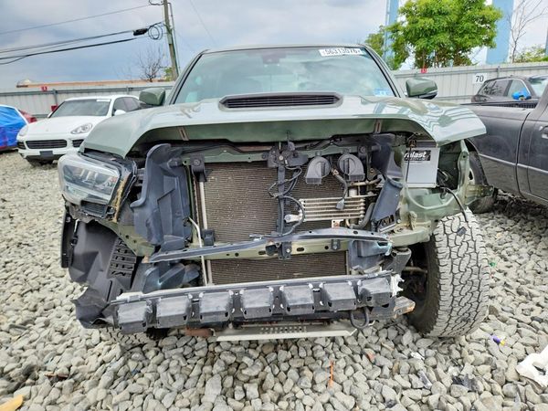 2020 TOYOTA TACOMA SR5