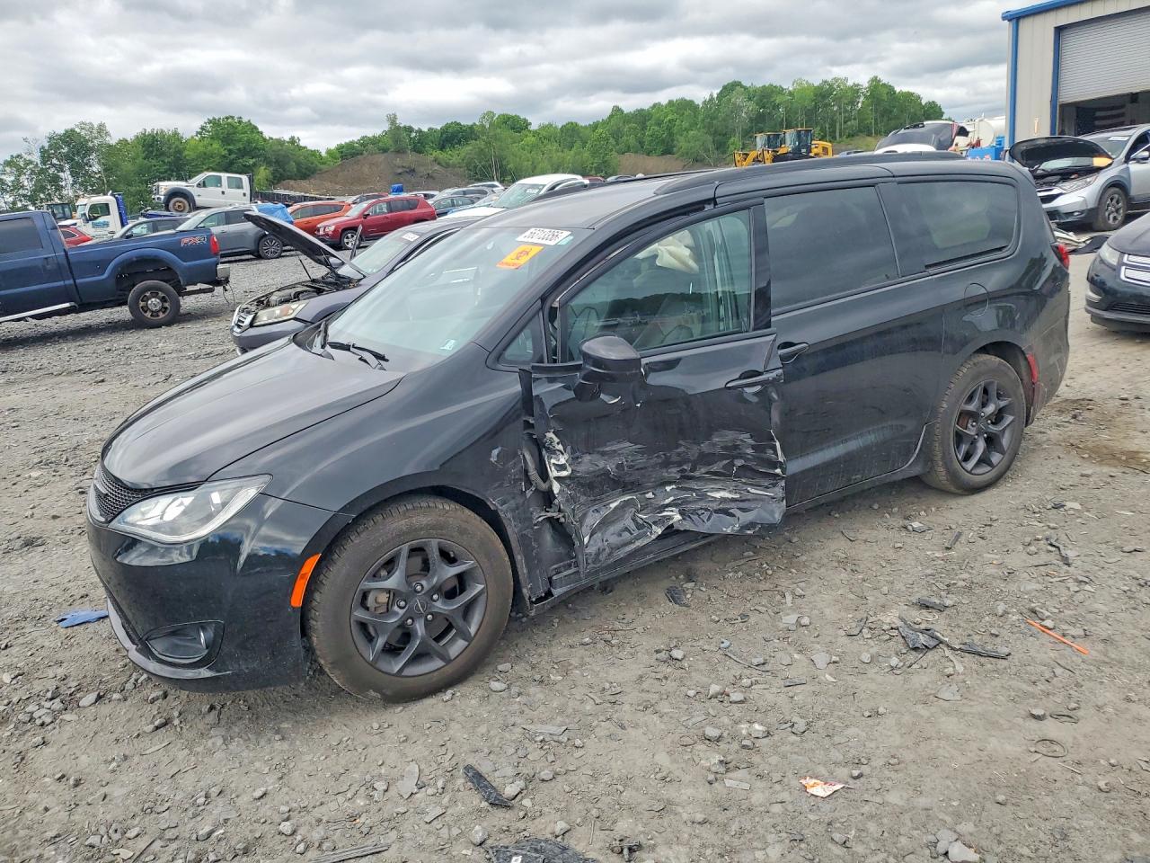 2019 CHRYSLER PACIFICA