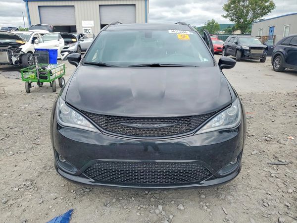 2019 CHRYSLER PACIFICA