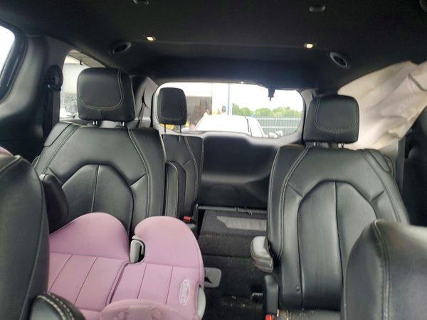 2019 CHRYSLER PACIFICA