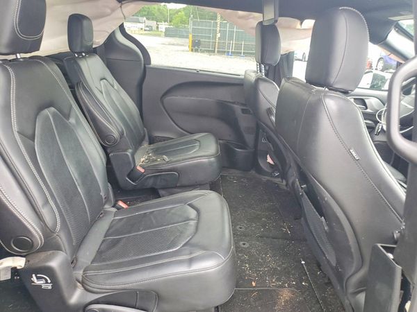 2019 CHRYSLER PACIFICA
