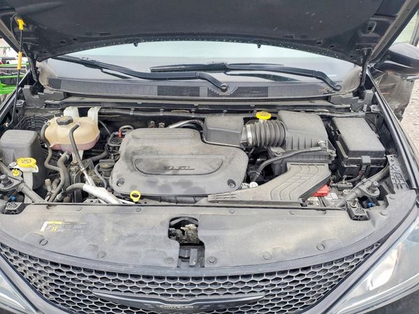 2019 CHRYSLER PACIFICA
