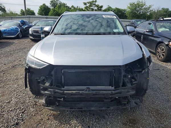 2019 AUDI Q3