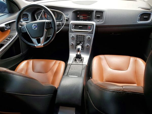 2017 VOLVO S60 Inscription