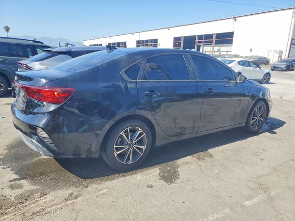 2022 KIA FORTE FE, LXS