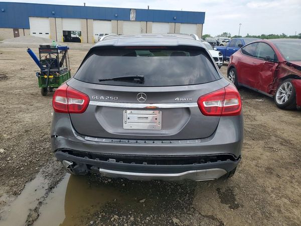 2018 MERCEDES-BENZ GLA