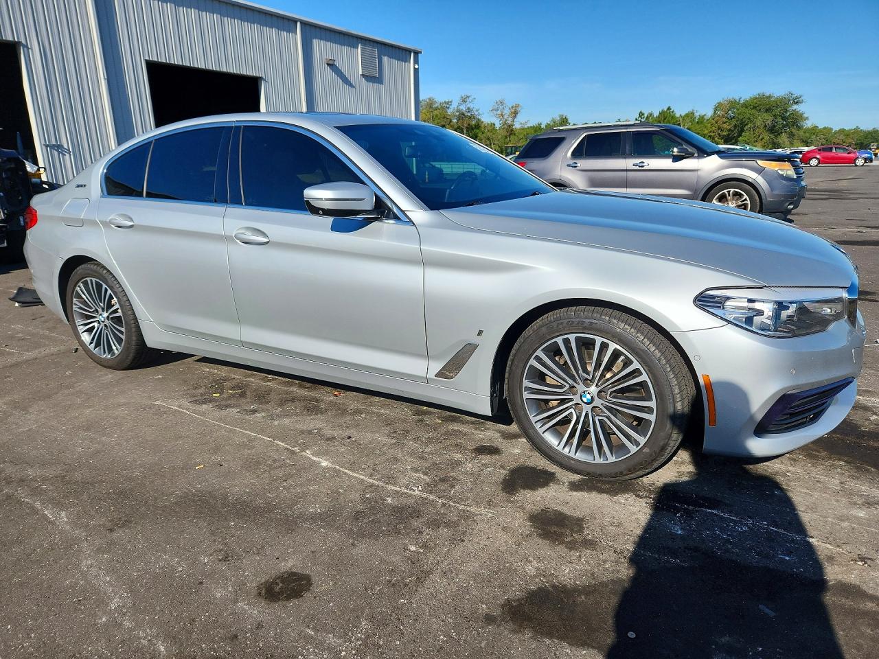 2019 BMW 530E