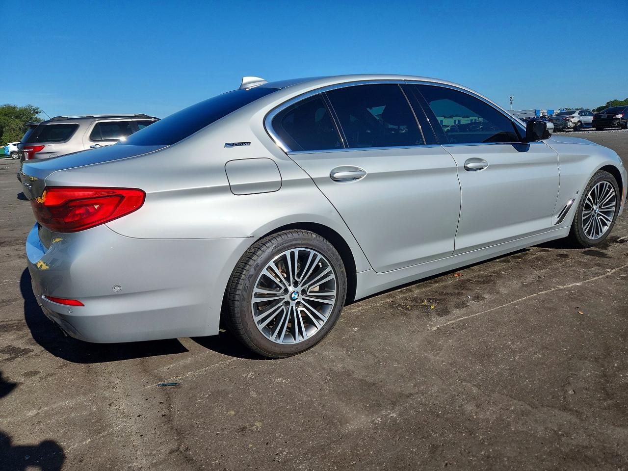 2019 BMW 530E