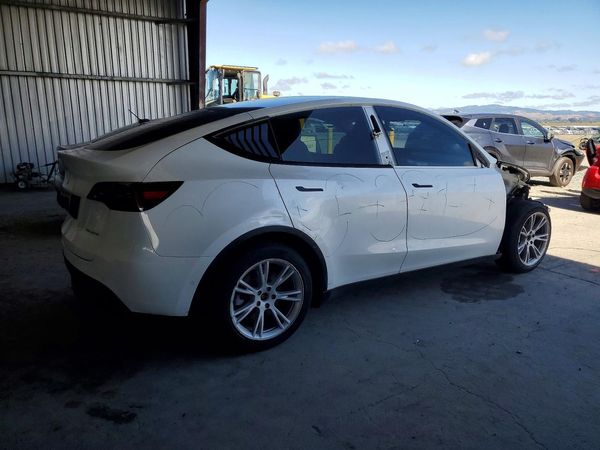 2021 TESLA MODEL Y